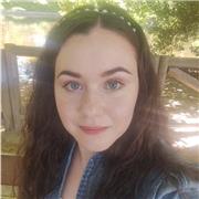 Soy una chica que puede dar cualquier materia de primaria y tengo buen nivel de inglés